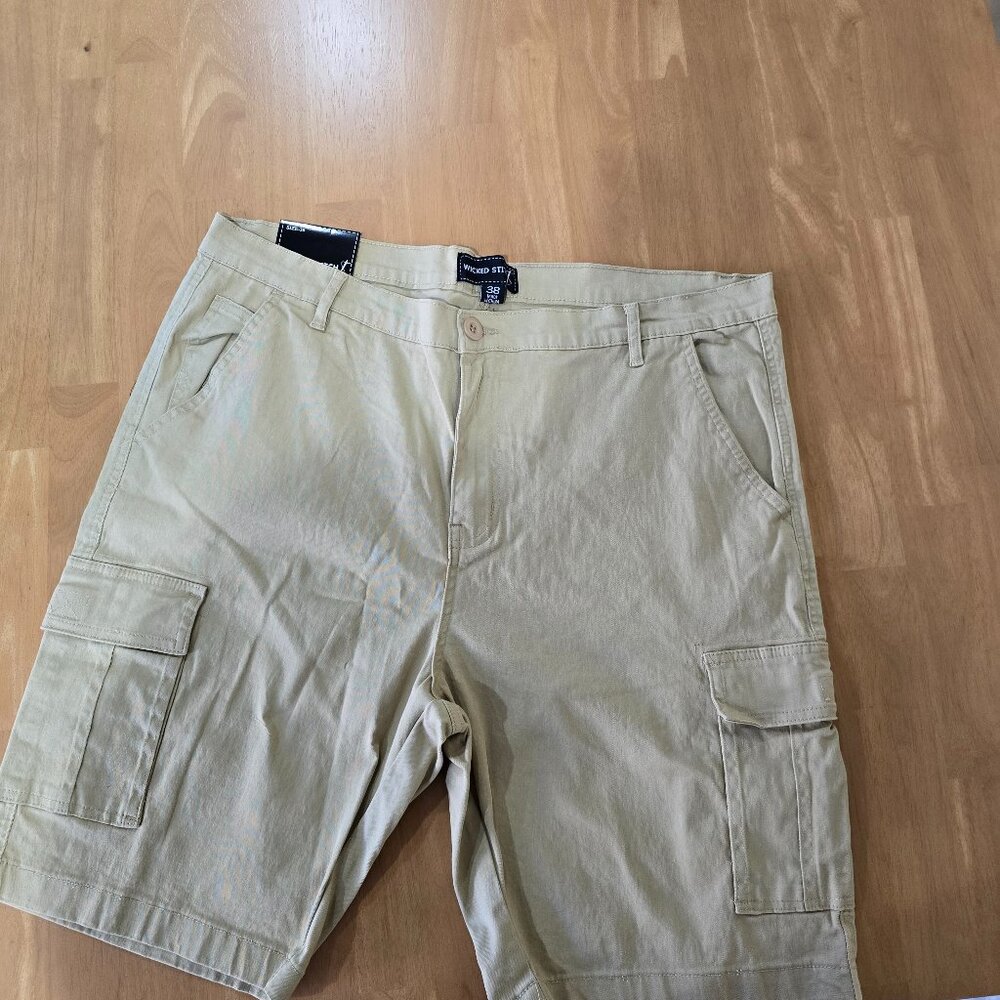 Wicked Stitch Men's Flex Fabric Cargo Shorts Stretch Khaki‎ Pockets Size 38 NWT
